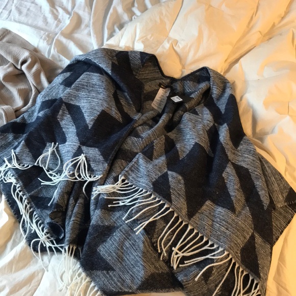 Maje Accessories - Maje NWT scarf poncho wrap